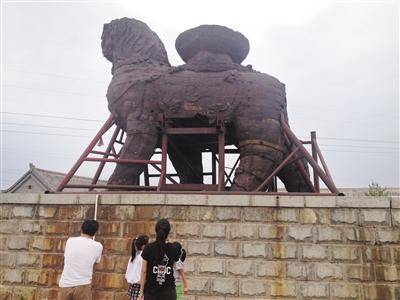 护还是毁<strong></p>
<p>上海虚拟币交易平台制作</strong>？千年武则天无字碑“加盖”引争议