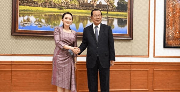 紧要关头<strong></p>
<p>虚拟财产</strong>，佩通坦“援手”赶到，泰国内阁大变天，洪森恐败局已定