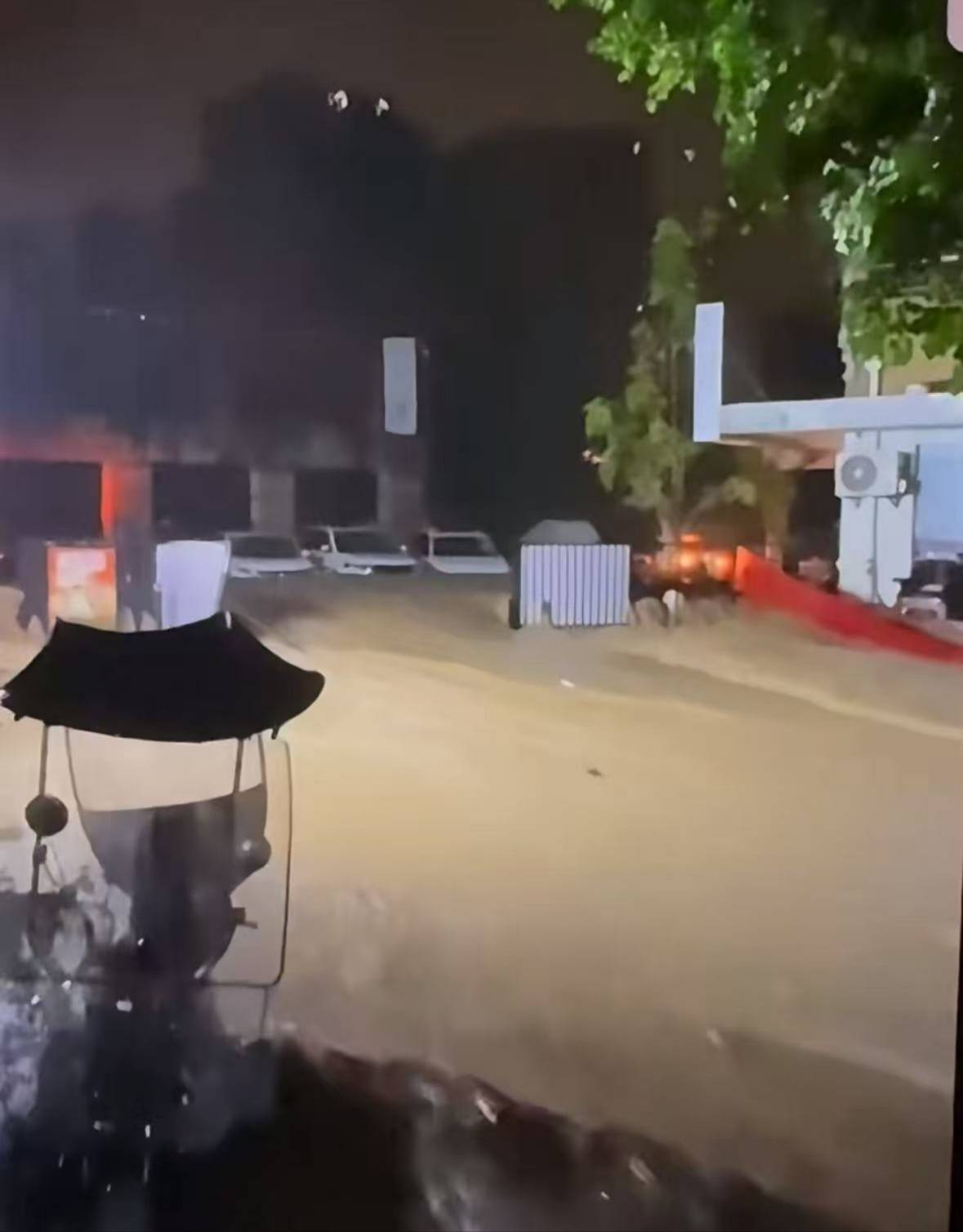 暴雨致重庆一小区女保安遇难<strong></p>
<p>网上虚拟币交易规则</strong>，知情人：深感悲痛，已安抚家属