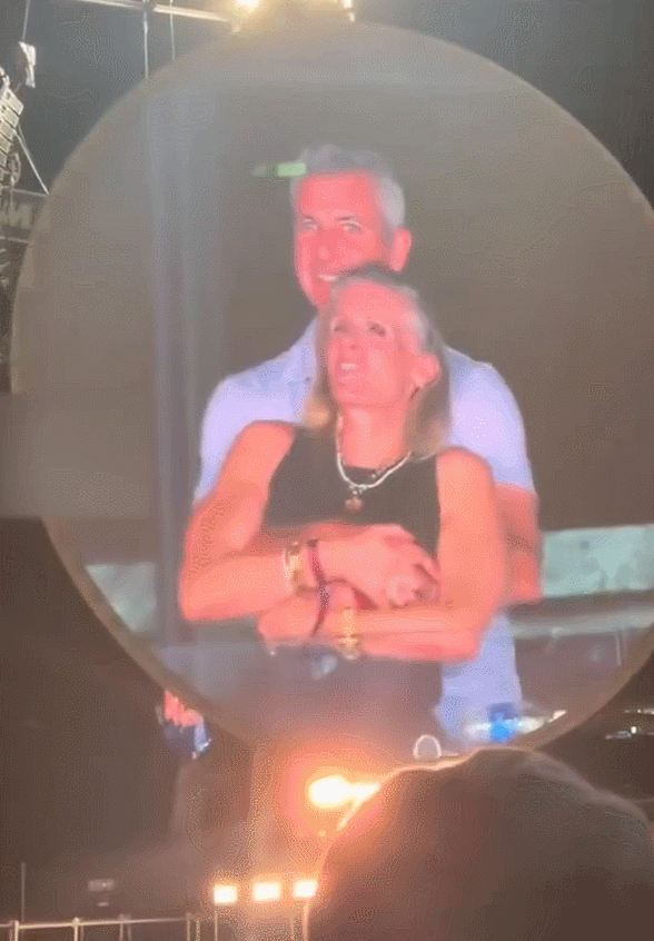 Coldplay演唱会变捉奸现场<strong></p>
<p>虚拟币的线路</strong>！已婚大佬偷情女下属被拍