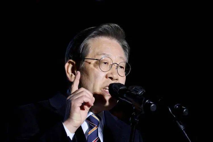 10天倒计时<strong></p>
<p>虚拟币</strong>，韩国被逼上“绝境”，美国张口要4000亿，李在明签不签？