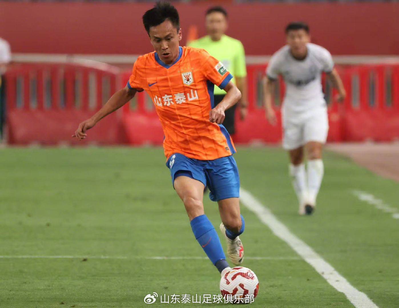 调整开始<strong></p>
<p>虚拟币lsk</strong>！泰山官宣4人租借离队 夏窗期间已有7人告别