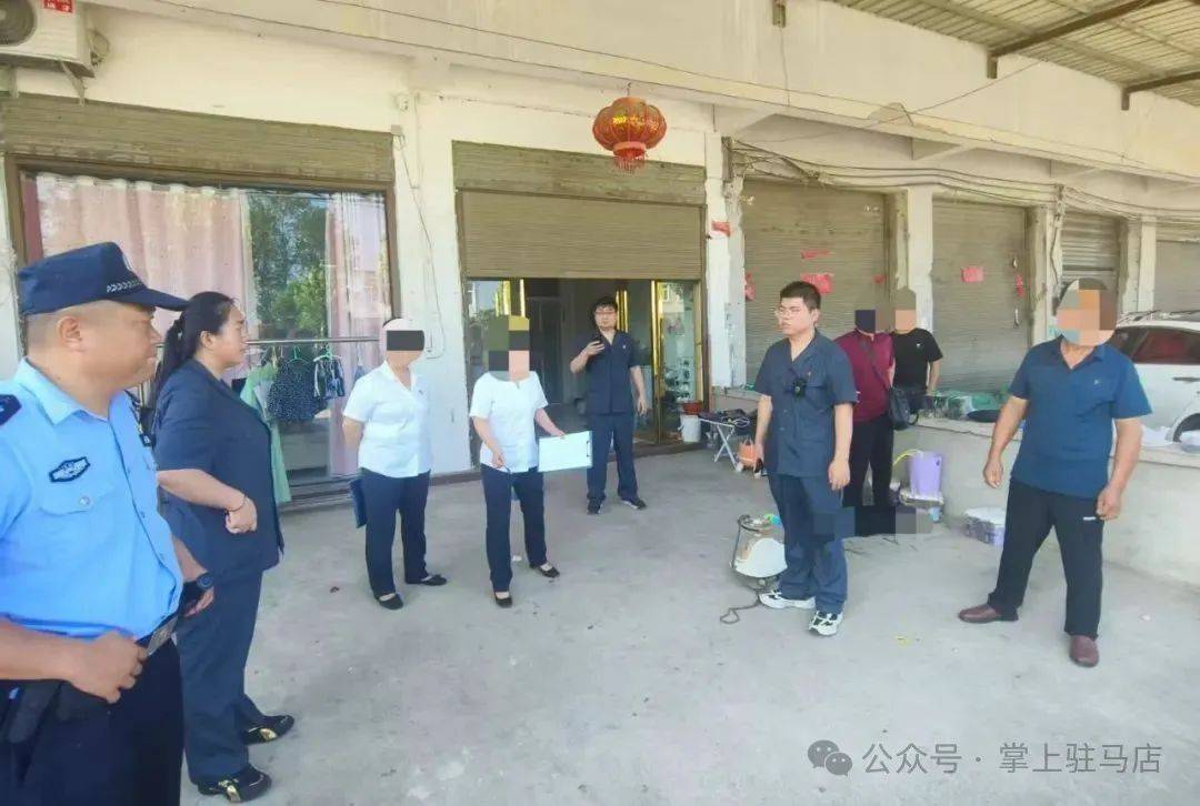 现场画面曝光！河南驻马店出动多名干警<strong></p>
<p>广州虚拟币公司</strong>，多人被带走！