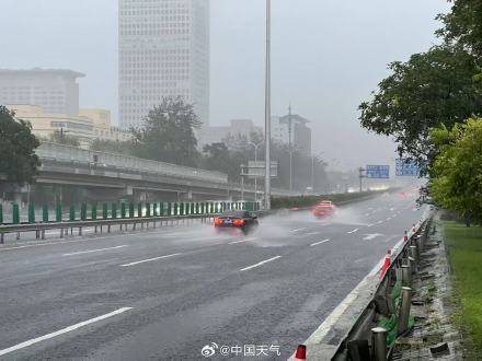 北京七区已现暴雨或大暴雨 早高峰城区及北部地区仍有明显降雨 注意出行安全<strong></p>
<p>交易公司</strong>！