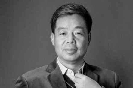 董事长汪林朋被曝跳楼身亡<strong></p>
<p>交易公司</strong>，居然智家：以公告为准