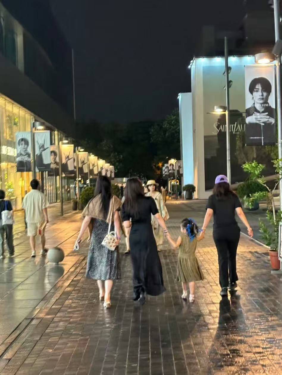 从“白幼瘦”到“气血感”<strong></p>
<p>交易公司</strong>，审美标准终于“健康”了？