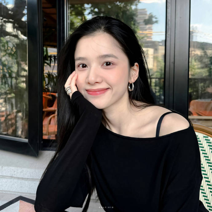从“白幼瘦”到“气血感”<strong></p>
<p>交易公司</strong>，审美标准终于“健康”了？