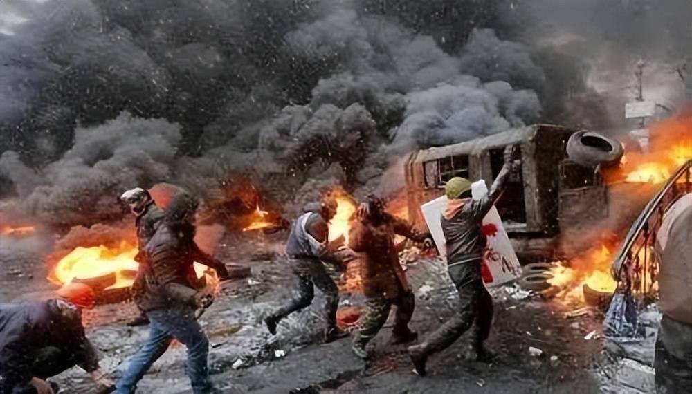 泽连斯基遭遇重击！乌克兰战争损失172万人<strong></p>
<p>remme</strong>，基辅被揭老底，前线无人可用