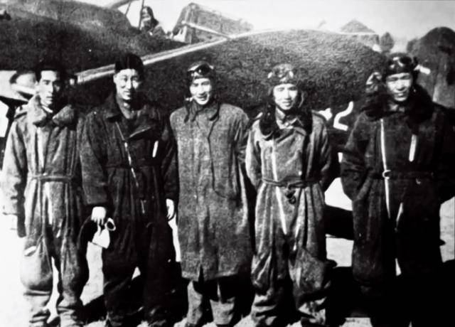 27岁的飞行员<strong></p>
<p>人工智能虚拟现实币</strong>，留下遗书