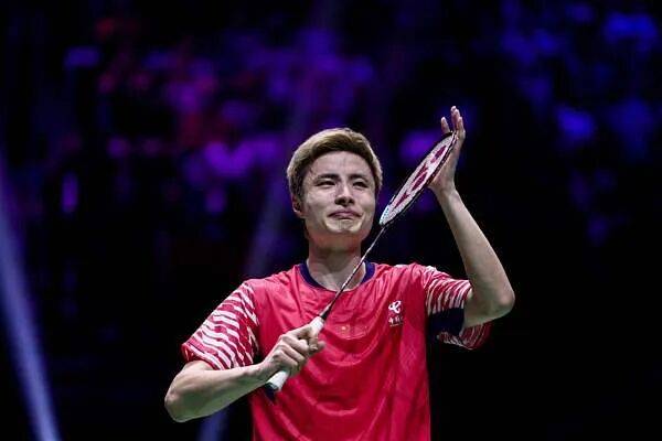 祝贺！石宇奇2比1逆转昆拉武特<strong></p>
<p>人工智能虚拟现实币</strong>，获得羽毛球世锦赛男单冠军！