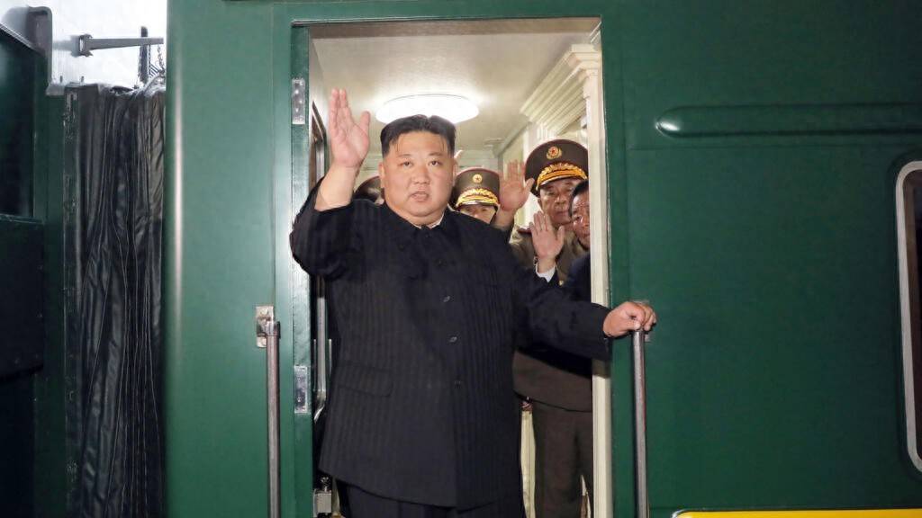 金正恩专列即将抵京<strong></p>
<p>股票</strong>，访华阵容公布，虽然人员有所精简，但手中多了一张“王牌”！