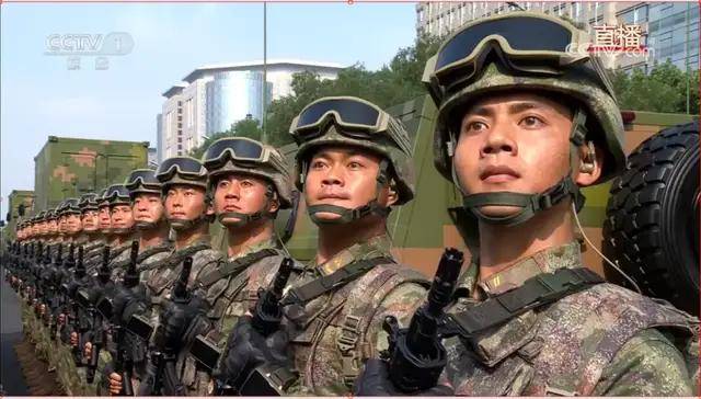 不装了<strong></p>
<p>虚拟币</strong>！一口气看完九三大阅兵武器装备！谁说我们一个也不认识？
