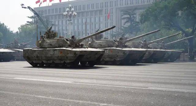 不装了<strong></p>
<p>虚拟币</strong>！一口气看完九三大阅兵武器装备！谁说我们一个也不认识？