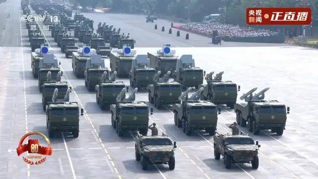 不装了<strong></p>
<p>虚拟币</strong>！一口气看完九三大阅兵武器装备！谁说我们一个也不认识？