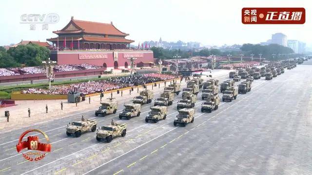 不装了<strong></p>
<p>虚拟币</strong>！一口气看完九三大阅兵武器装备！谁说我们一个也不认识？