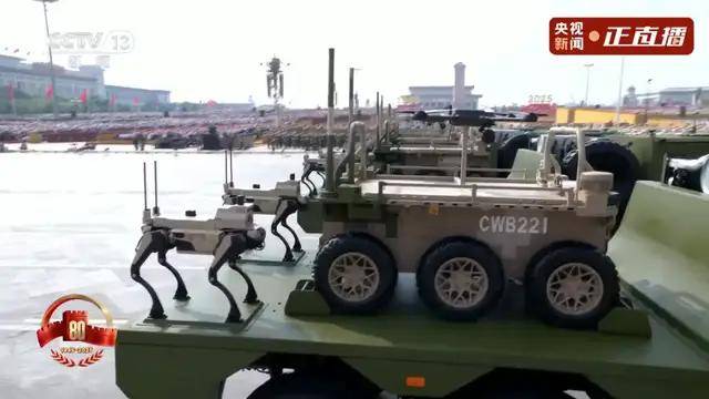 不装了<strong></p>
<p>虚拟币</strong>！一口气看完九三大阅兵武器装备！谁说我们一个也不认识？