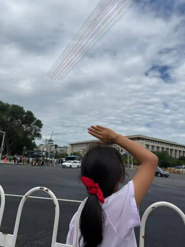 不装了<strong></p>
<p>虚拟币</strong>！一口气看完九三大阅兵武器装备！谁说我们一个也不认识？
