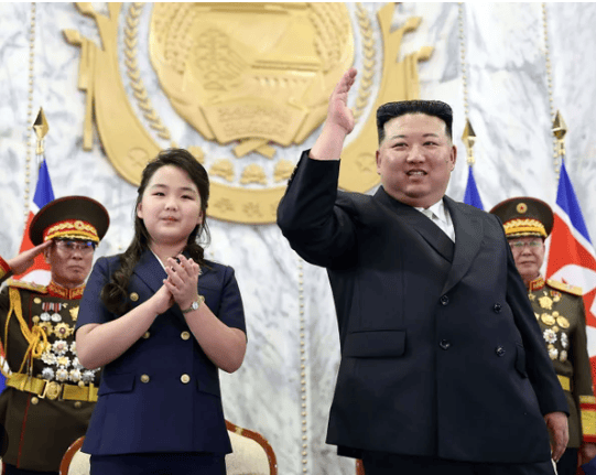 金正恩女儿首登国际舞台<strong></p>
<p>知乎</strong>，引爆接班传闻！英国首相被架空，工党内斗成全武行…