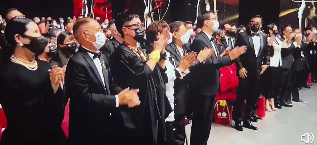 考古|89岁谢贤现身依旧时髦！与小49岁女友分手后开搞事业<strong></p>
<p>知乎</strong>，疑已交代后事的他太潇洒