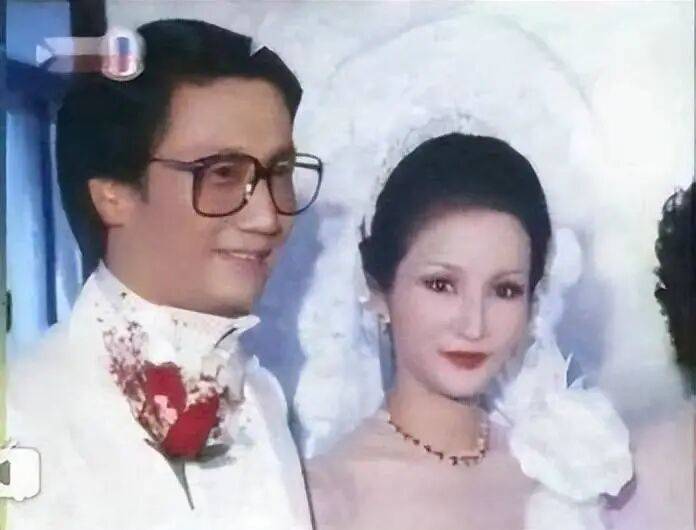 考古|89岁谢贤现身依旧时髦！与小49岁女友分手后开搞事业<strong></p>
<p>知乎</strong>，疑已交代后事的他太潇洒