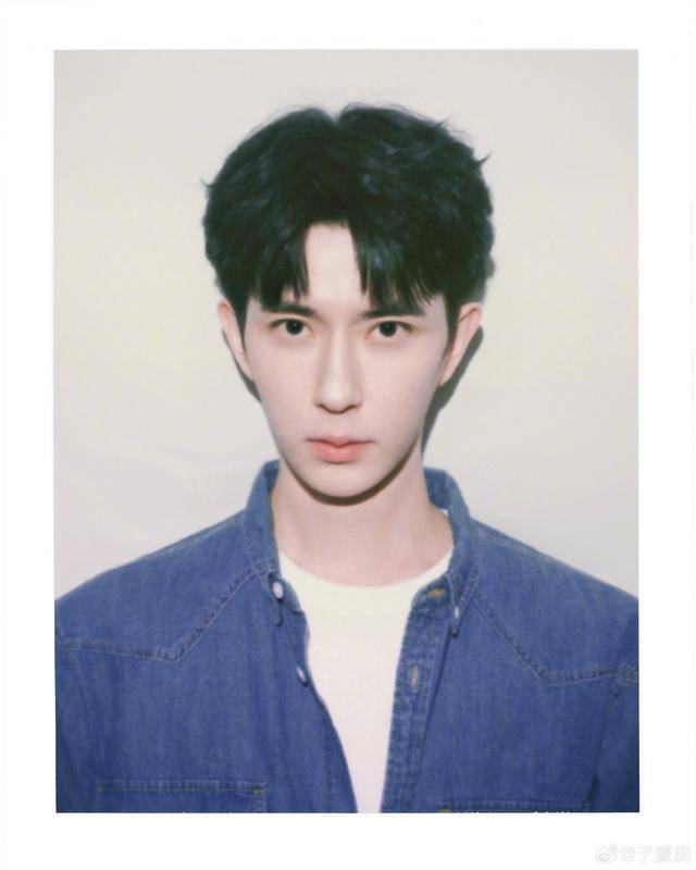 37岁男演员于朦胧被传坠楼<strong></p>
<p>虚拟币现场交易</strong>，7月刚注销工作室，警方回应