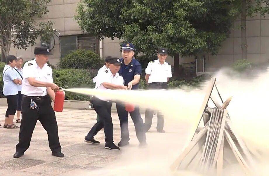 8分钟大逆转！网友：太帅了<strong></p>
<p>火币交易网站</strong>，申请和这26位“大侠”做邻居！