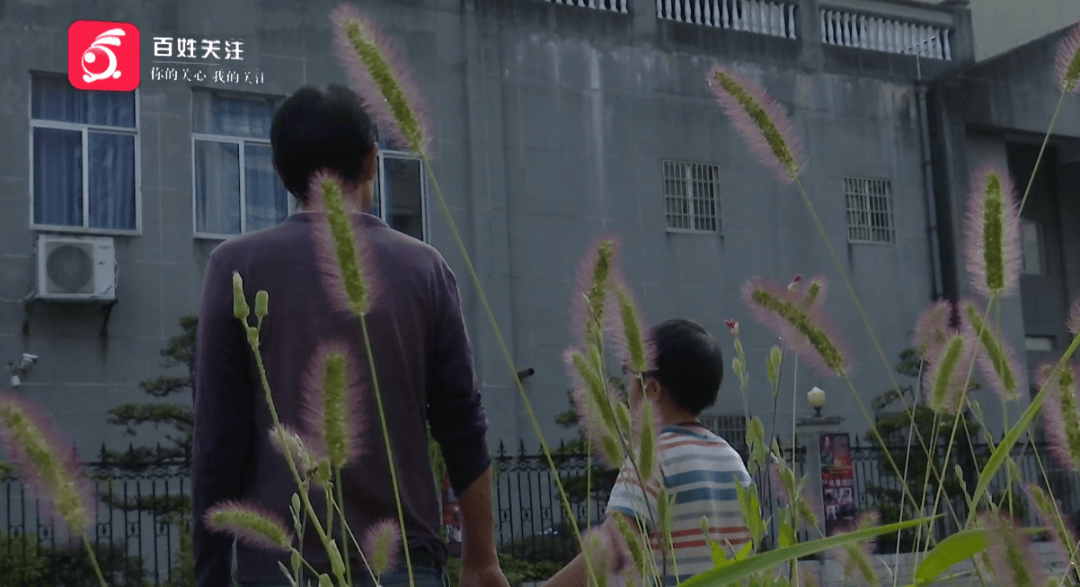 心酸！12岁男孩“独居”贵阳一安置房内<strong></p>
<p>虚拟币交易所加盟</strong>，父亲回应：迫于无奈，因为……