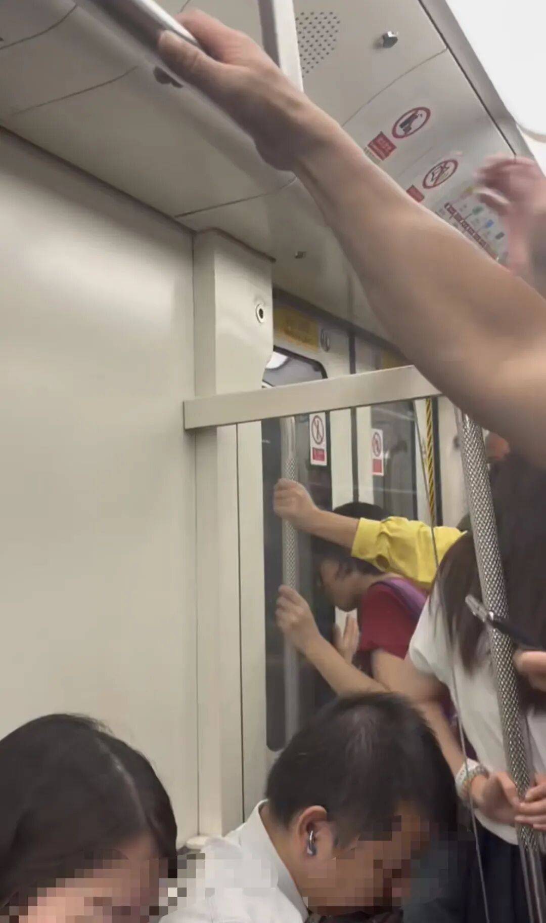 挤爆！深圳一地铁线晚高峰又出故障<strong></p>
<p>虚拟币交易所加盟</strong>，网友：快一小时三个站没走完