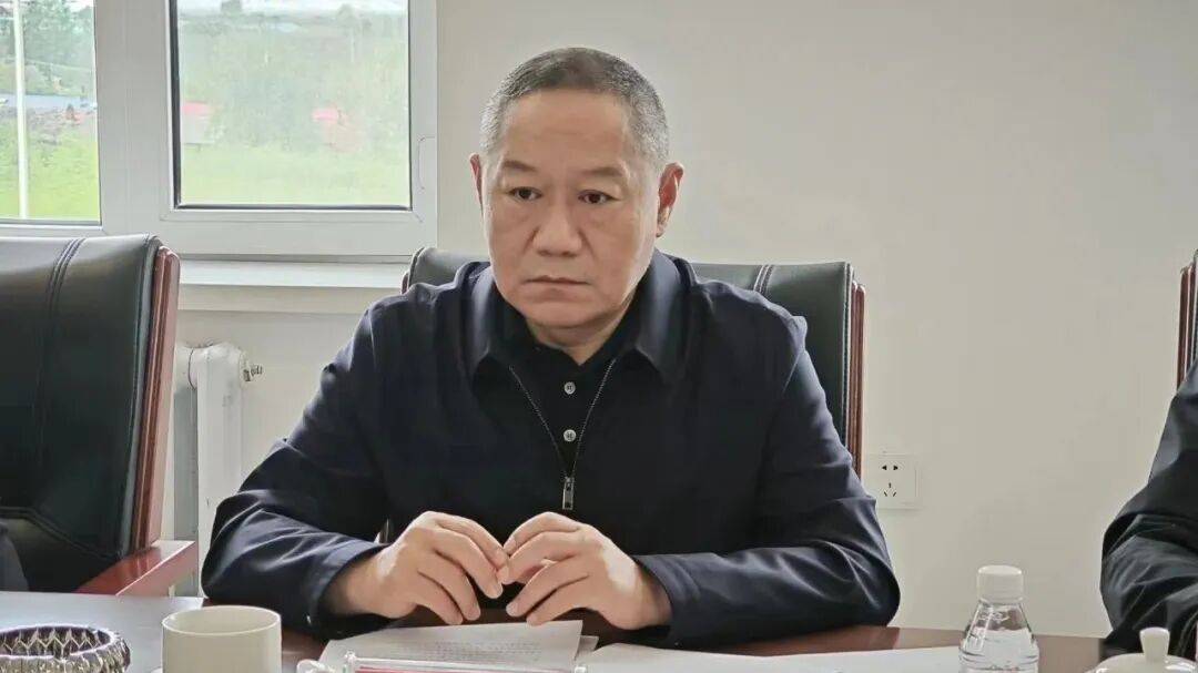 副局长赵德全邀请7名同事、朋友去某场所进行娱乐活动<strong></p>
<p>虚拟币天王</strong>，花了1.71万，由管理和服务对象支付