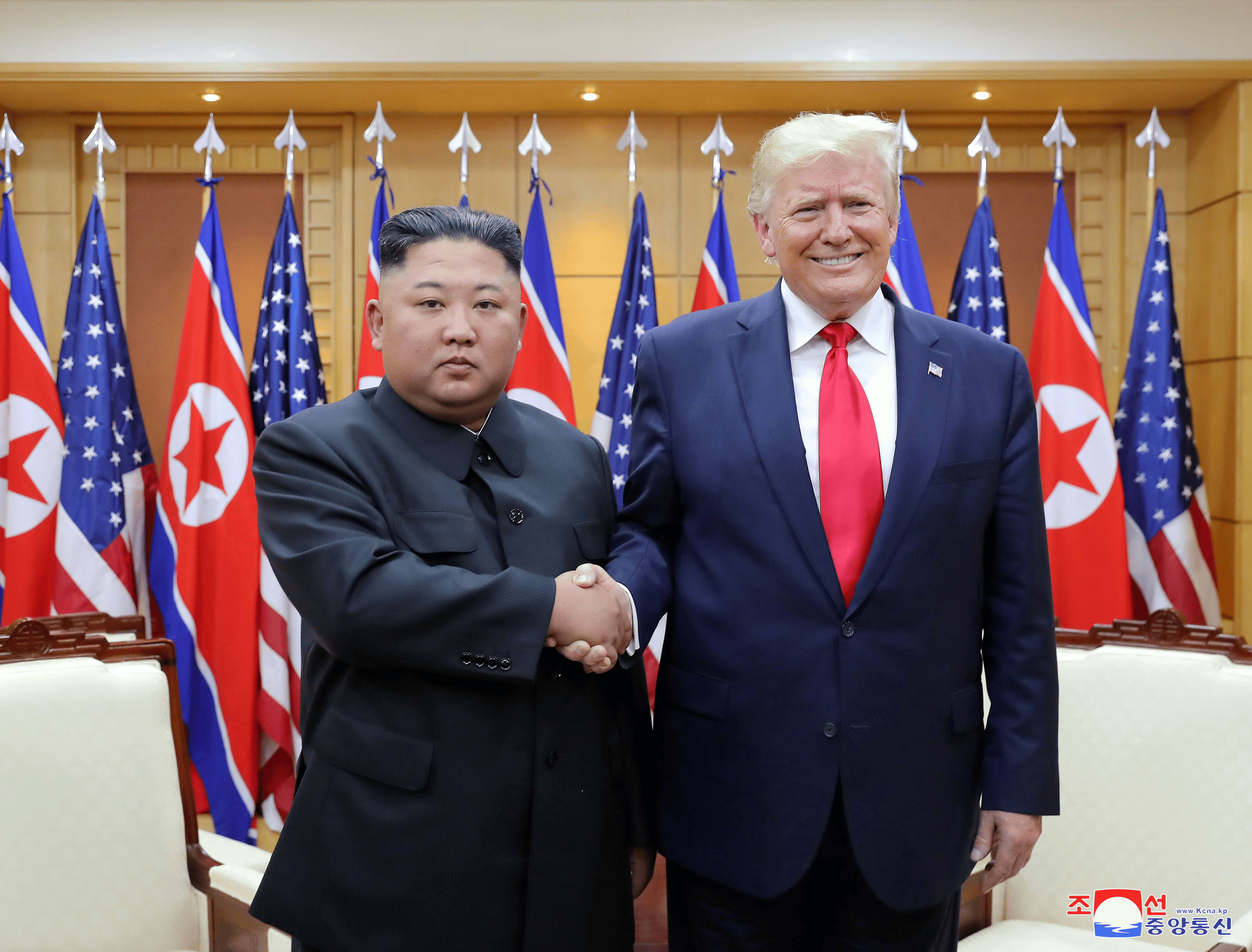 韩官员：美朝领导人或在亚太峰会期间进行会谈