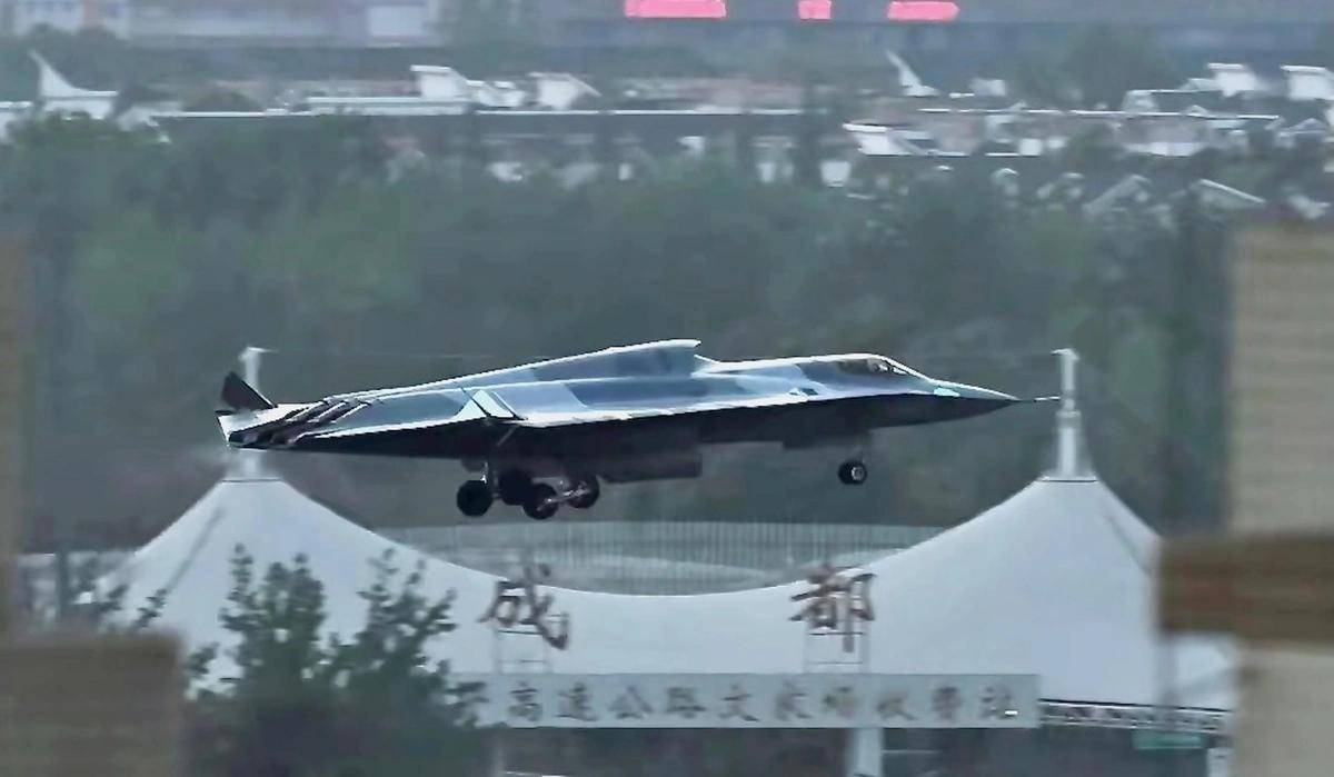 歼-36是隐身轰炸机？印媒：世界首款六代机<strong></p>
<p>irc虚拟币交易</strong>，美国F-47在三年后飞