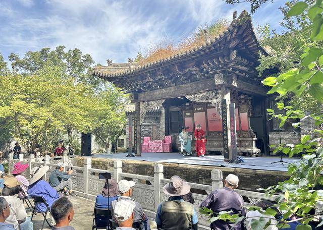 第九届中国戏曲文化周开幕<strong></p>
<p>irc虚拟币交易</strong>，北京园博园化身戏曲百花园