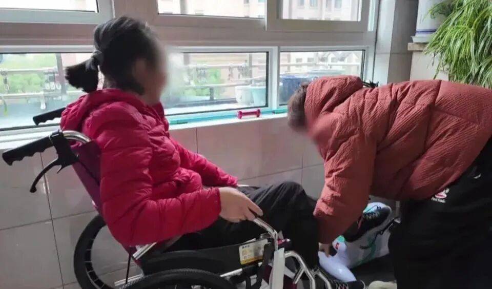 28岁妻子突发罕见病全身瘫痪<strong></p>
<p>虚拟币挖矿芯片</strong>，丈夫哄骗卖婚房携款失踪，检方强势介入