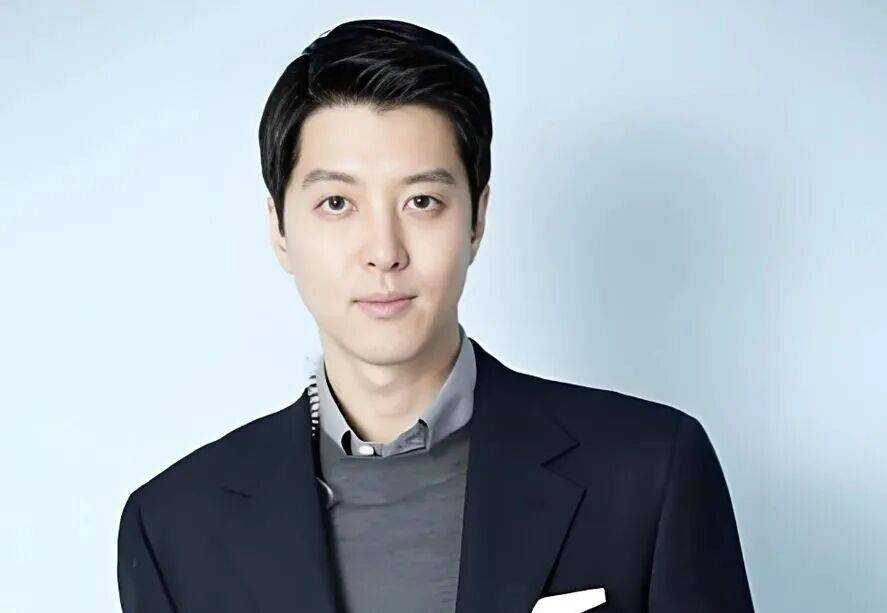 知名男演员自曝患罕见病<strong></p>
<p>虚拟币模拟交易</strong>，“连呼吸都痛”