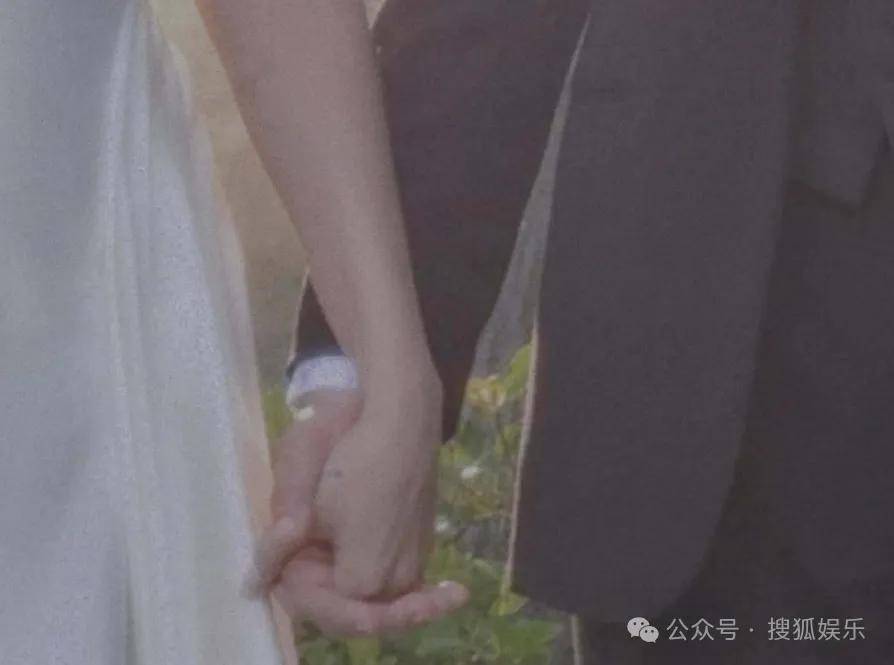 无意还是戏精？她办婚礼<strong></p>
<p>虚拟币模拟交易</strong>，分手多年的他隔空说“我愿意”？