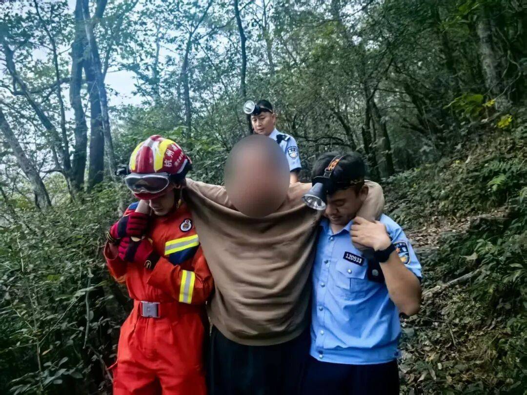 杭州一山脚下<strong></p>
<p>虚拟币实力排名</strong>，网约车司机报警！从清晨等到深夜，未等到乘客下山……紧急搜救！