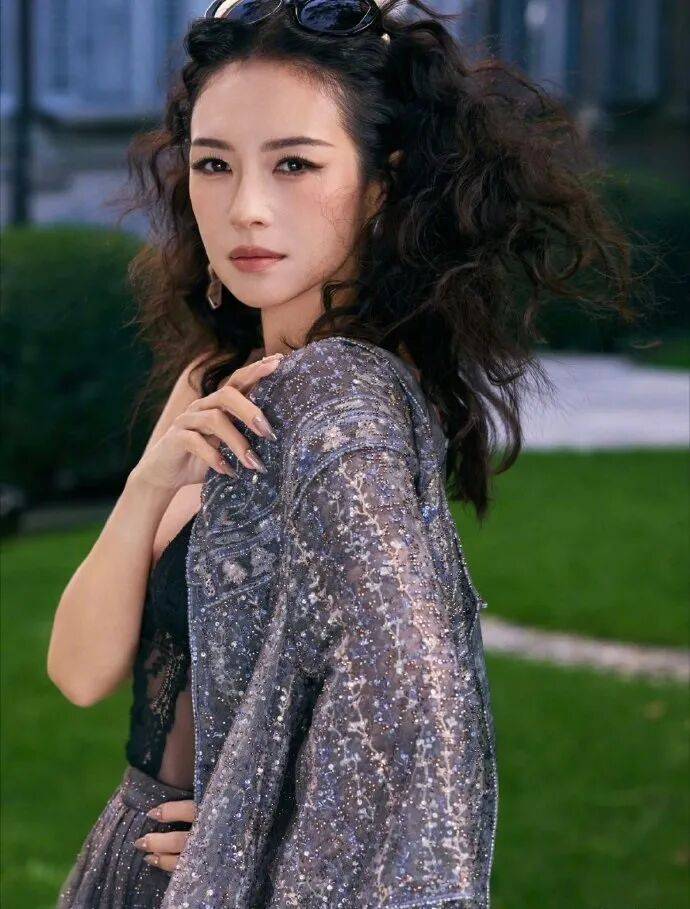 时装周上的女明星<strong></p>
<p>虚拟币实力排名</strong>，秋冬氛围感一键封顶！