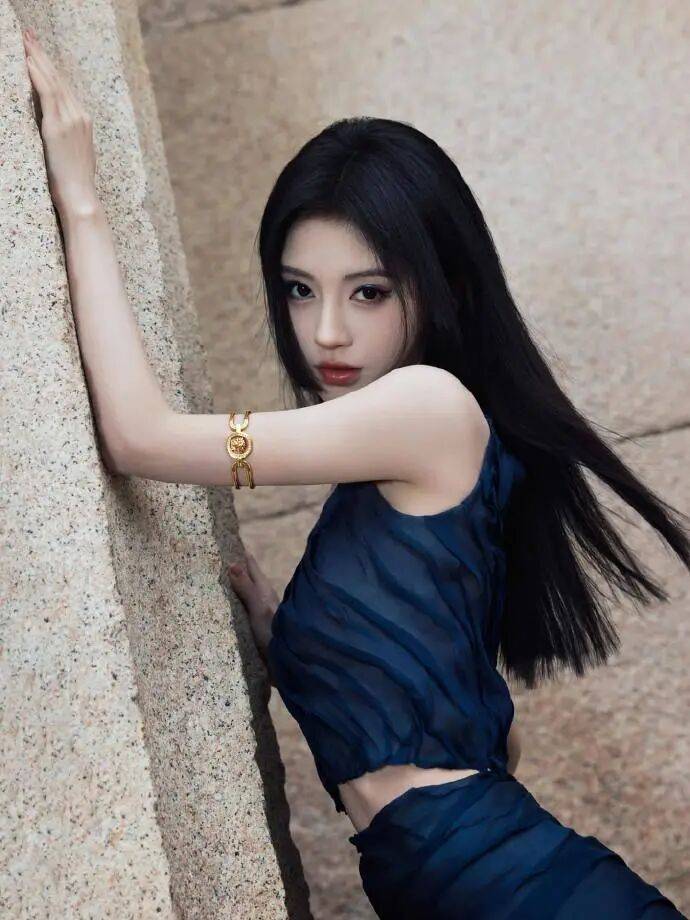时装周上的女明星<strong></p>
<p>虚拟币实力排名</strong>，秋冬氛围感一键封顶！