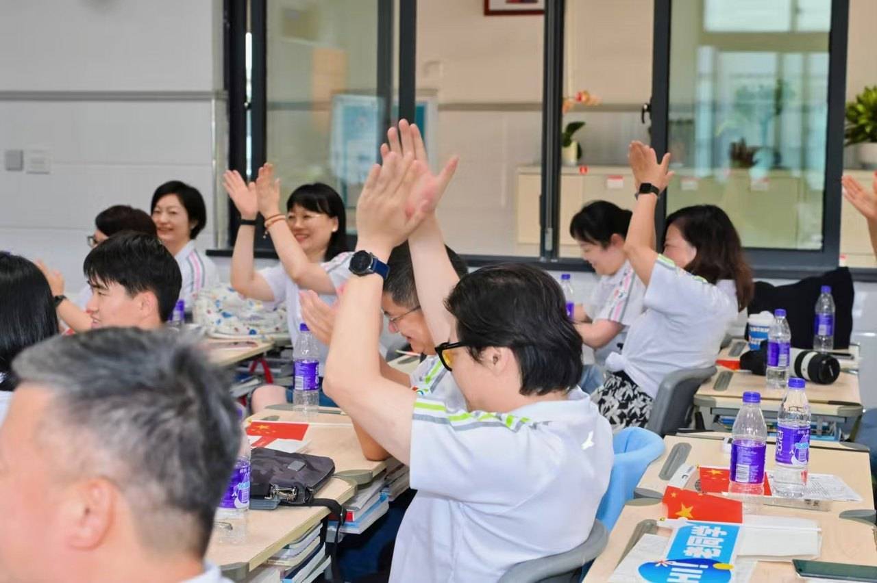 那个让老师骄傲的“调皮”班级！30年同学聚会<strong></p>
<p>虚拟币声音报警器</strong>，还伴有一封来自贵州的感谢信
