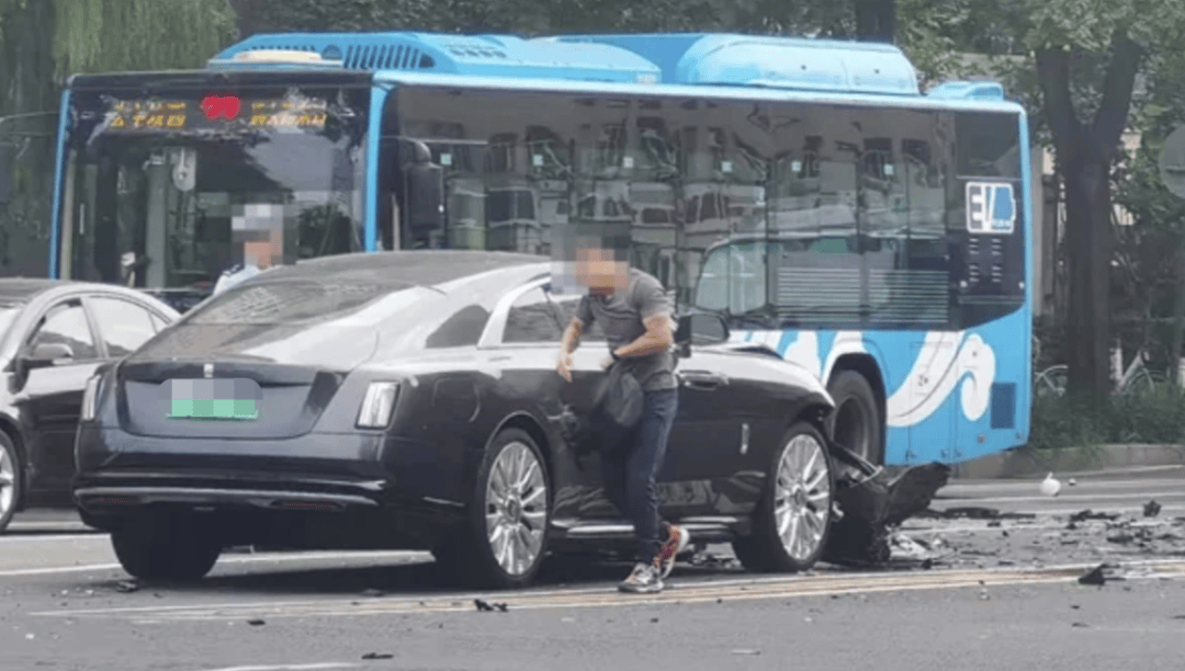 “劳斯莱斯逆行车祸”事件白车家属发声：“丈夫多处骨折！往后日子不知道怎么过”<strong></p>
<p>如何炒波段虚拟币</strong>，陈震深夜再道歉，并回应“我方律师会全力配合”