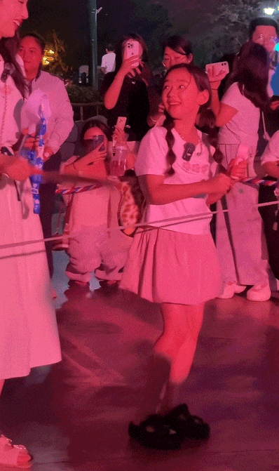 9岁小酒窝<strong></p>
<p>如何炒波段虚拟币</strong>，大大方方成顶流