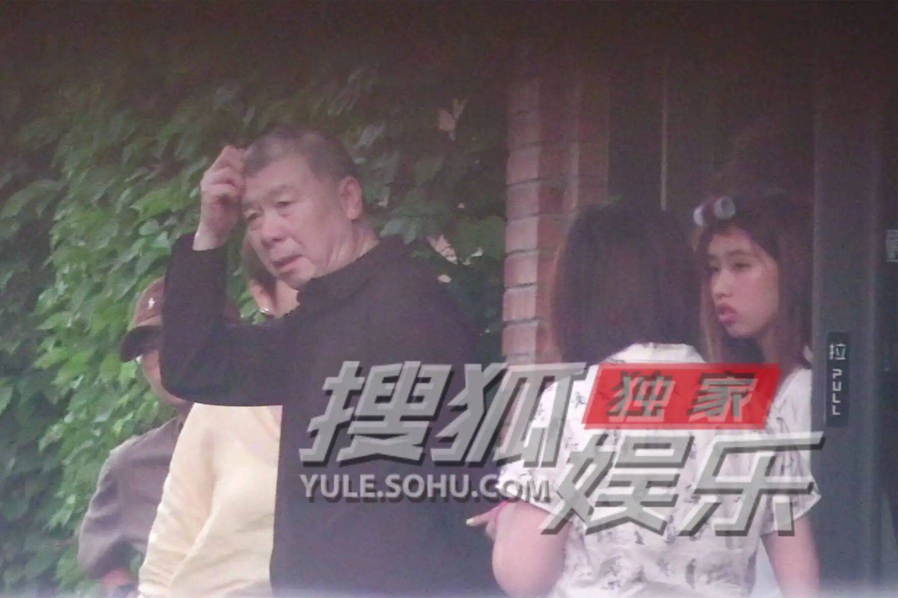 考古|冯小刚带女儿去陈思诚工作室！开个人账号还读影视专业<strong></p>
<p>edu</strong>，她也要“女承父业”吗？