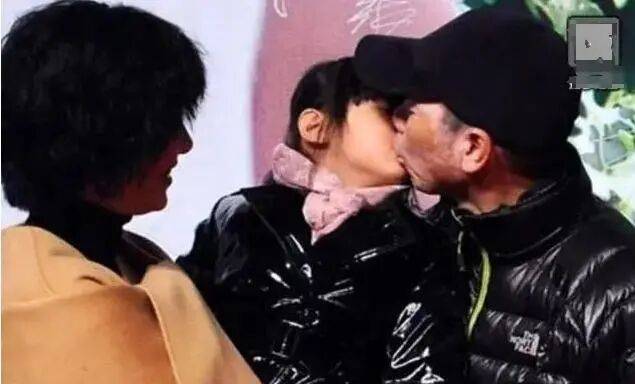考古|冯小刚带女儿去陈思诚工作室！开个人账号还读影视专业<strong></p>
<p>edu</strong>，她也要“女承父业”吗？