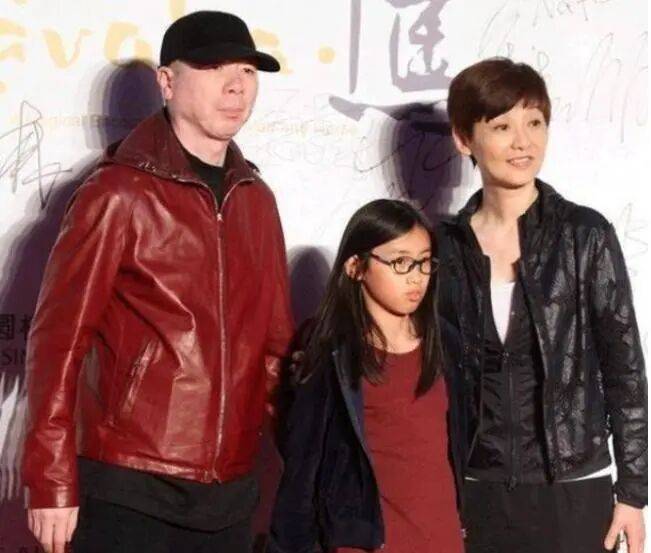 考古|冯小刚带女儿去陈思诚工作室！开个人账号还读影视专业<strong></p>
<p>edu</strong>，她也要“女承父业”吗？