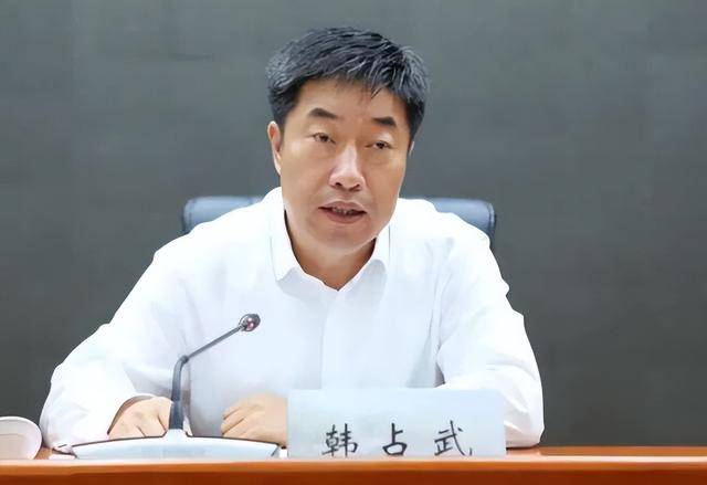 中央委员被“双开”<strong></p>
<p>诺贝尔币虚拟货币发行</strong>，62岁女副部任上被查！中纪委上周通报查处26人