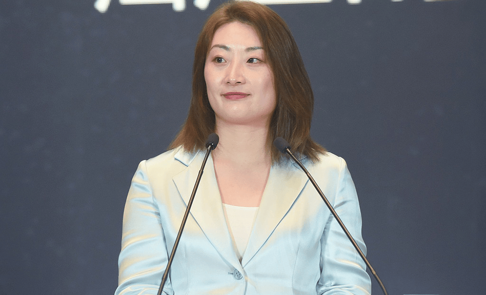 浙江娃哈哈拿回桶装水销售权<strong></p>
<p>诺贝尔币虚拟货币发行</strong>，宗馥莉请辞这个月娃哈哈经历了什么？