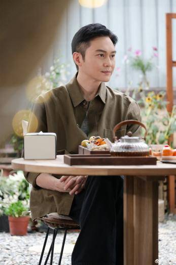 张智霖谈退休：怕观众“可怜”才看演出<strong></p>
<p>诺贝尔币虚拟货币发行</strong>，未来计划体面谢幕！