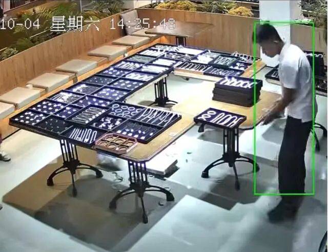 苏州一20岁店员不小心摔碎一盒玉镯损失百万<strong></p>
<p>虚拟货币炒币经验</strong>，老板未要赔偿安慰小伙别有压力