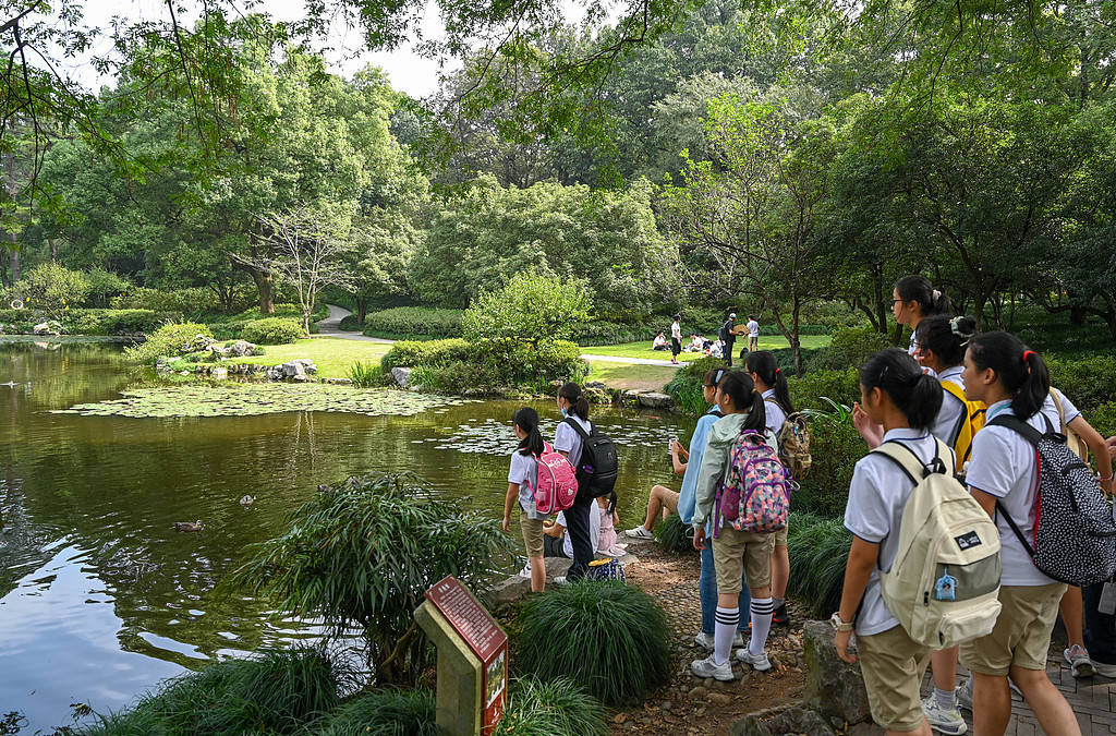 多地中小学生“喜提”5天秋假<strong></p>
<p>区块链排名</strong>，用孩子拉动消费能如愿吗？