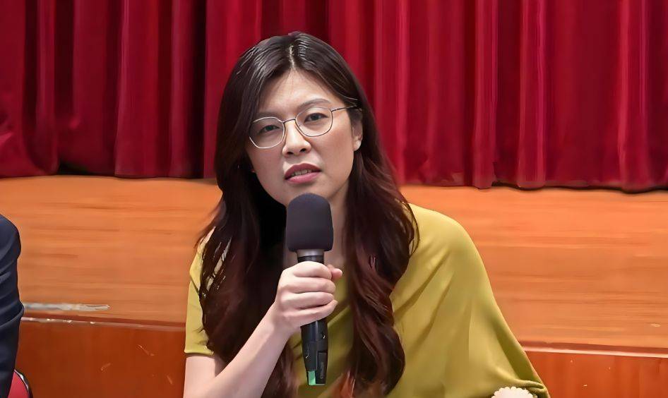 郑丽文当选国民党主席<strong></p>
<p>虚拟币软搬砖</strong>,台湾可能迎来统一